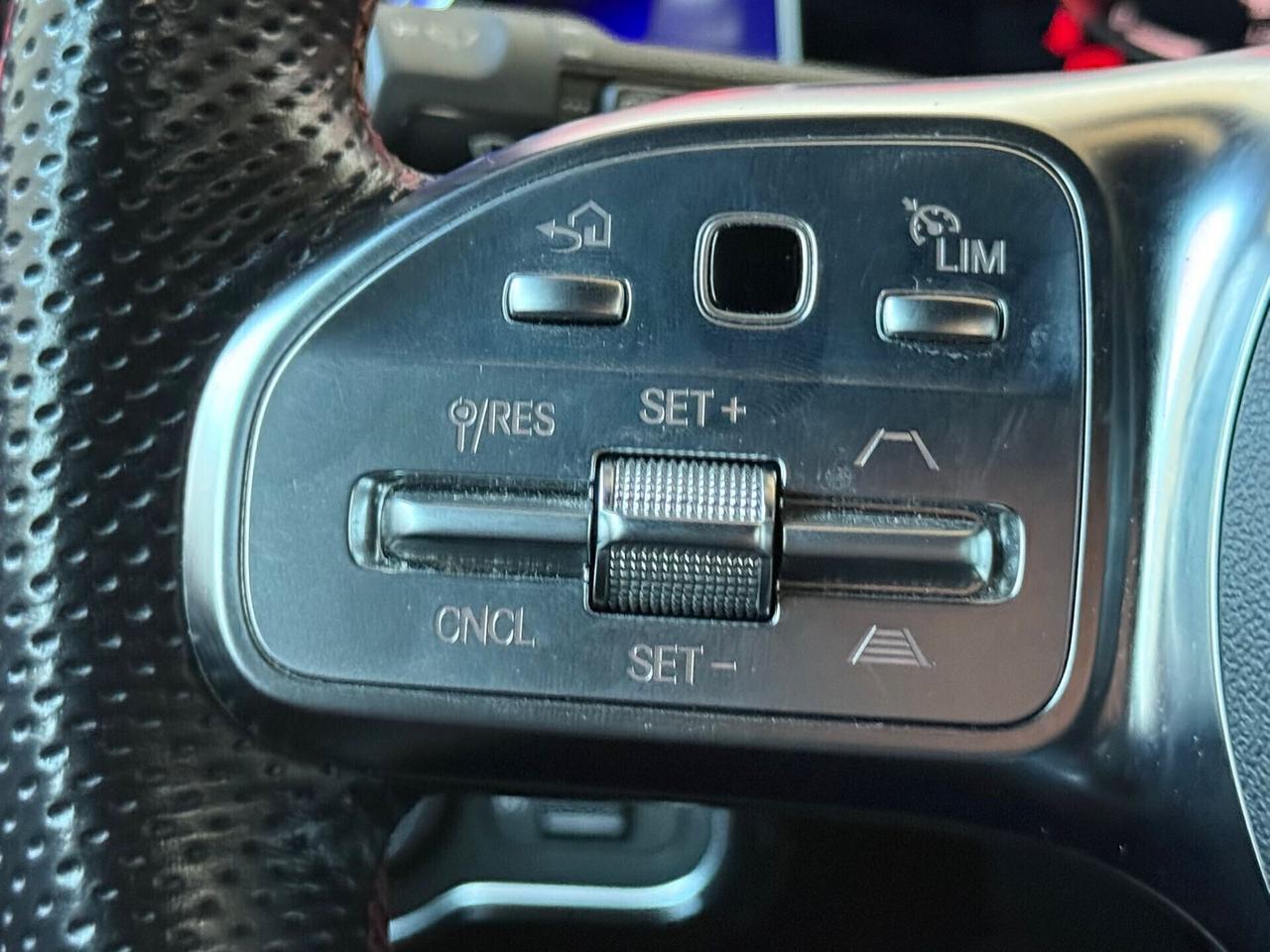 Mercedes-benz A 180 Premium AMG 64 colori*Multibaeam*Burmester