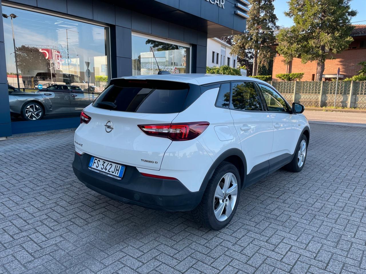 Opel Grandland X 1.6 Diesel 120 cv