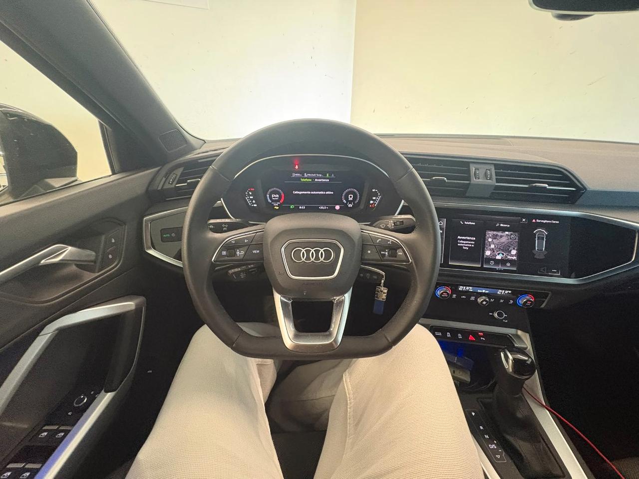 Audi Q3 Sportback 40 2.0 tdi Identity Black quattro 193cv s-tronic