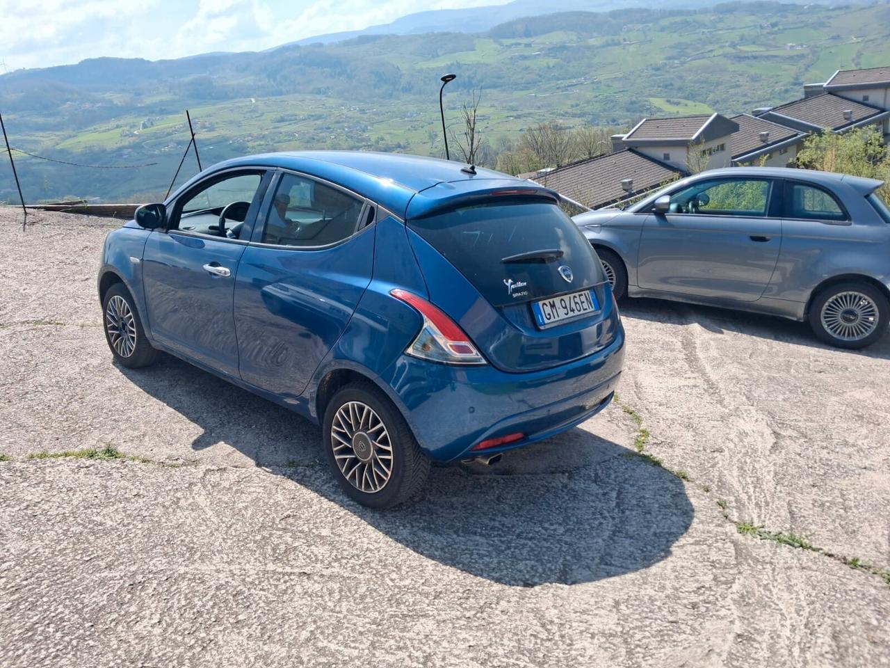 Lancia Ypsilon 1.2 69 CV 5 porte GPL Gold