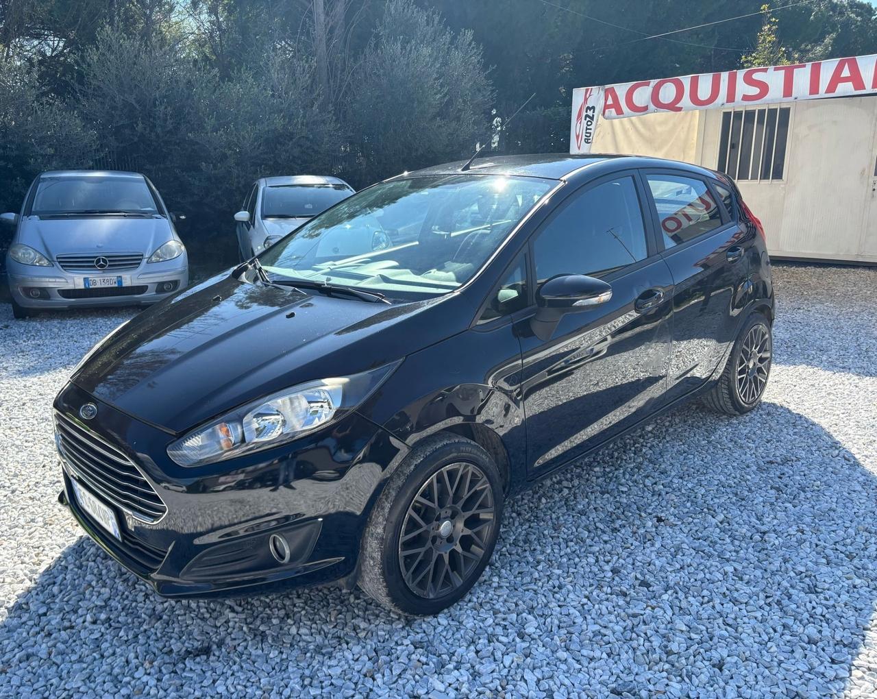 Ford Fiesta 1.2 60CV 5 porte Titanium Ok Neopatentati