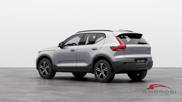 VOLVO XC40 B3 Mild hybrid Benzina Plus Dark