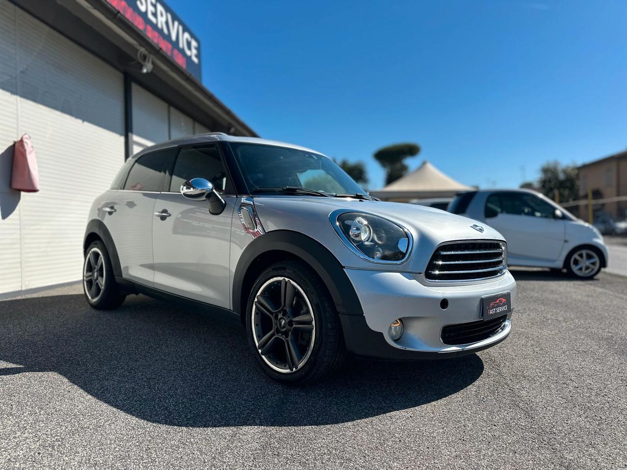 Mini Cooper D Countryman 2.0 Automatica 111cv TETTO PANORAMICO