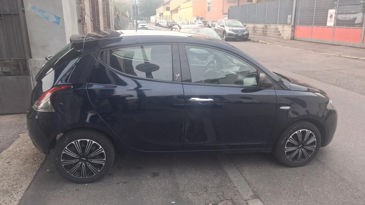 YPSILON 1200 GPL BOMBOLA 2029