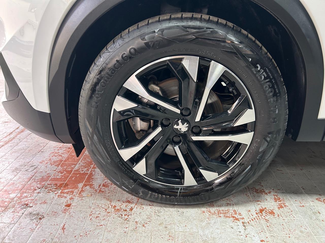 Peugeot 2008 BlueHDi 130 S&S EAT8 Allure Pack