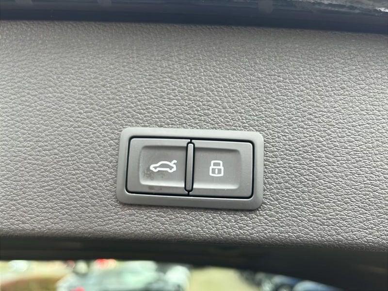 Audi Q2 Q2 35 TFSI S tronic S line Edition MATRIX LED PDC PELLE