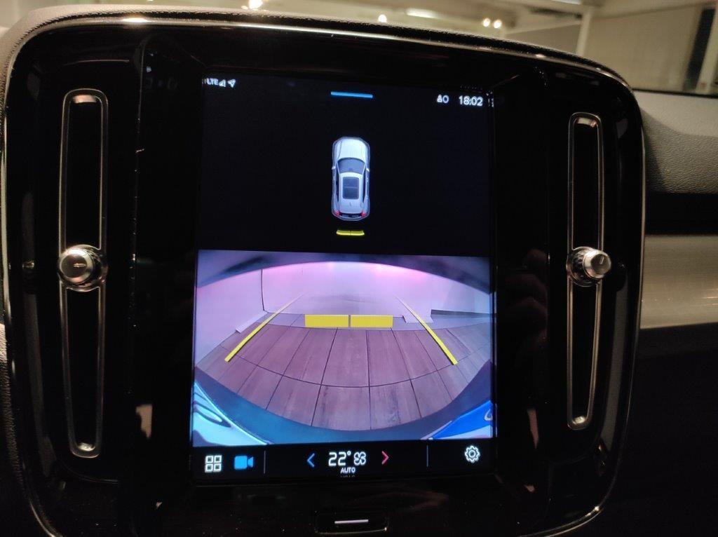 VOLVO XC40 (2017-->) - XC40 B3 automatico Core