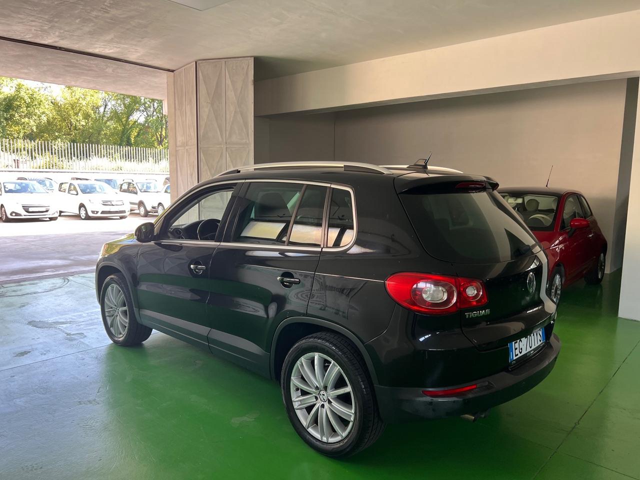 Volkswagen Tiguan 2.0 16V TDI DPF tiptronic Track