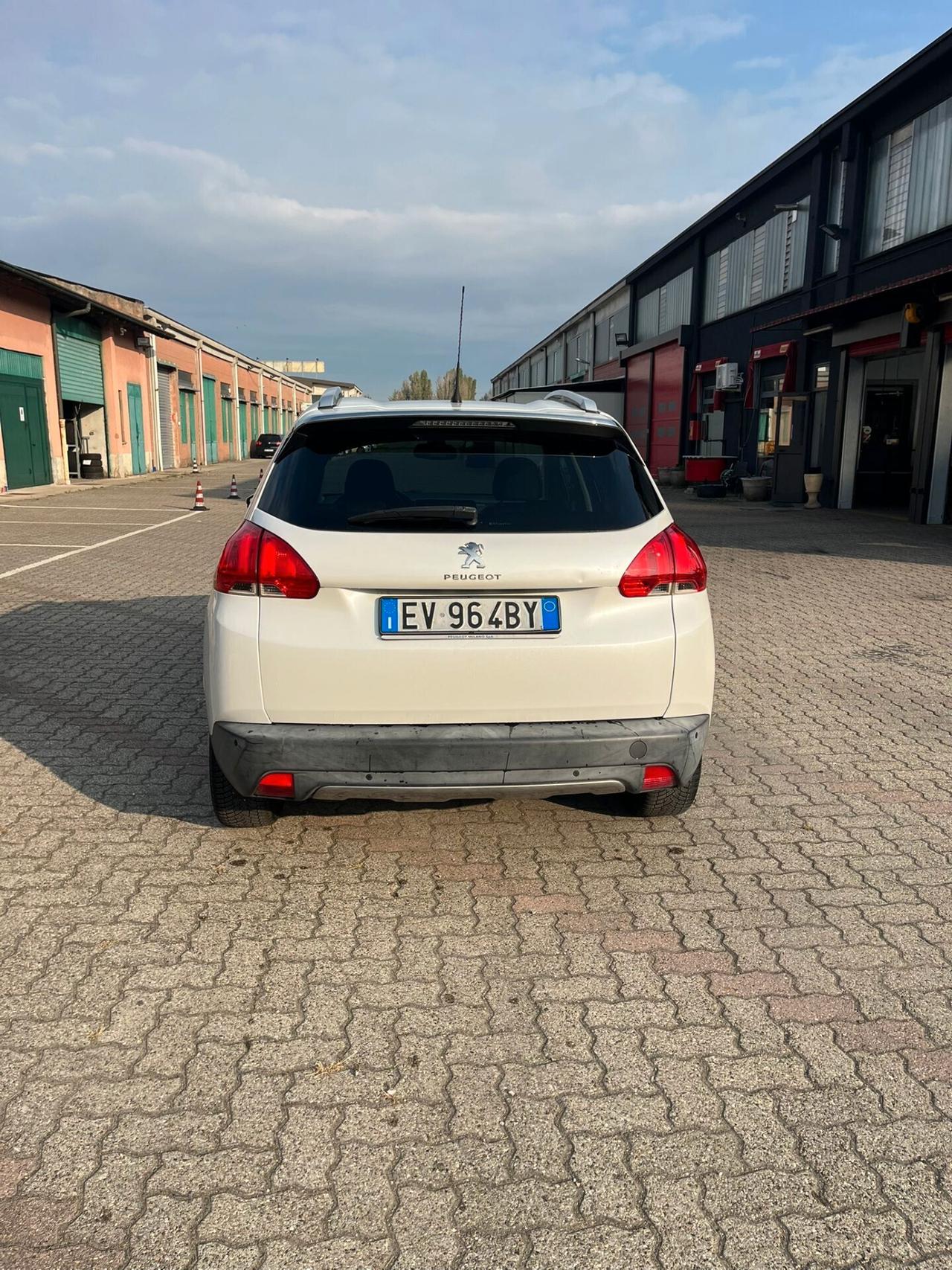 Peugeot 2008 1.6 e-HDi 115 CV Stop&Start Allure