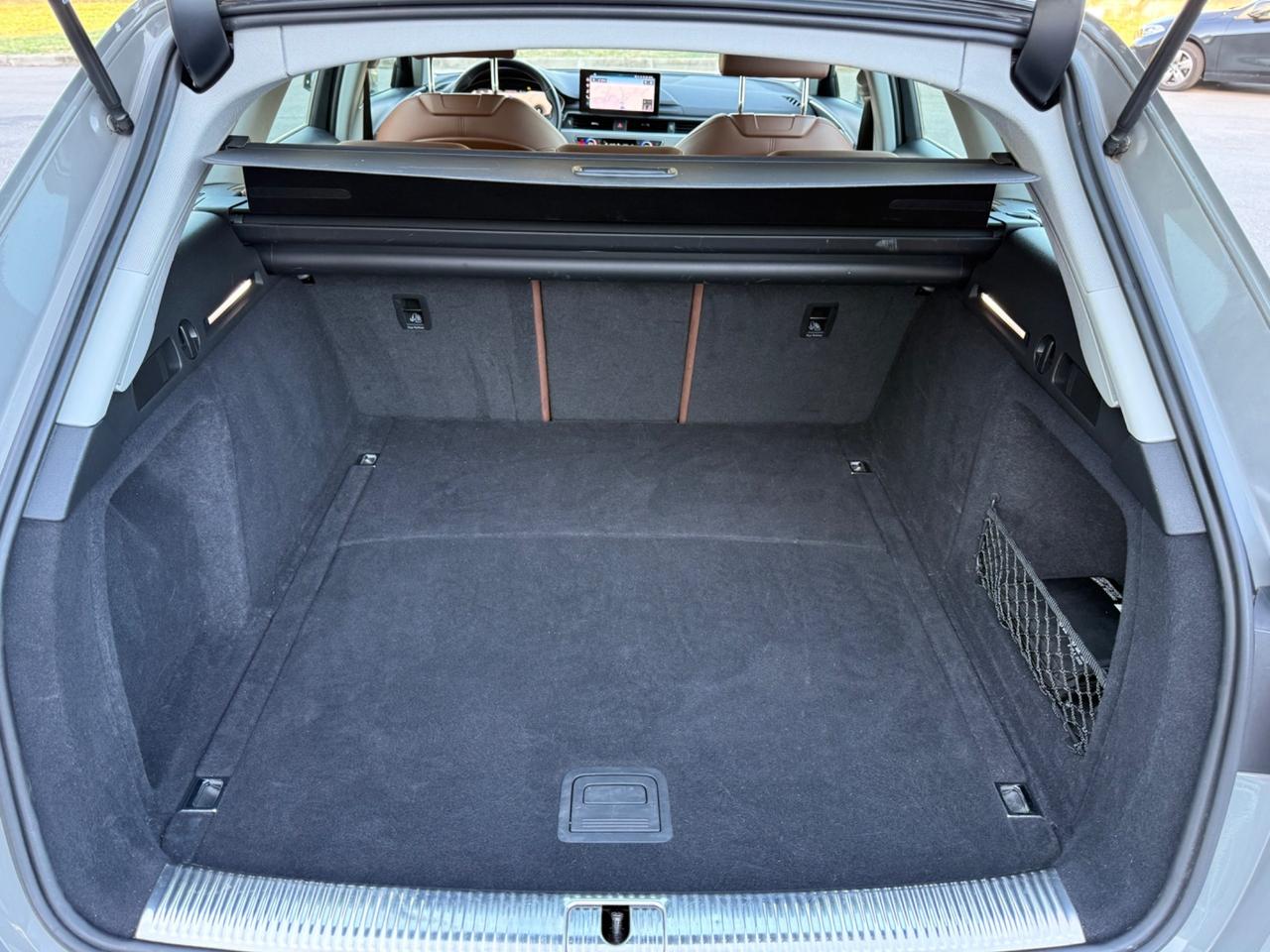 Audi A4 allroad 40 TDI 204 CV S tronic Identity Contrast