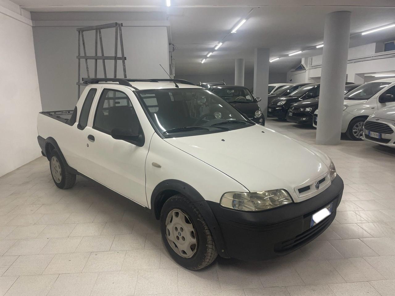Fiat Strada 1.9 JTD Pick-up cabina lunga