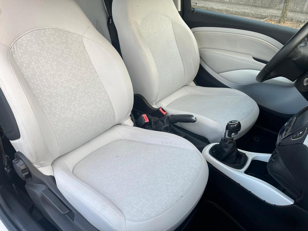 Opel Adam 1.2 70 CV