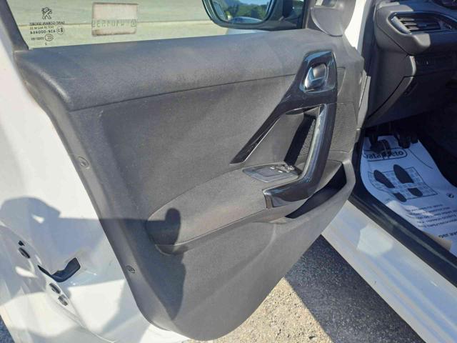 PEUGEOT 208 1.4 8V HDi 68CV 5p. Allure