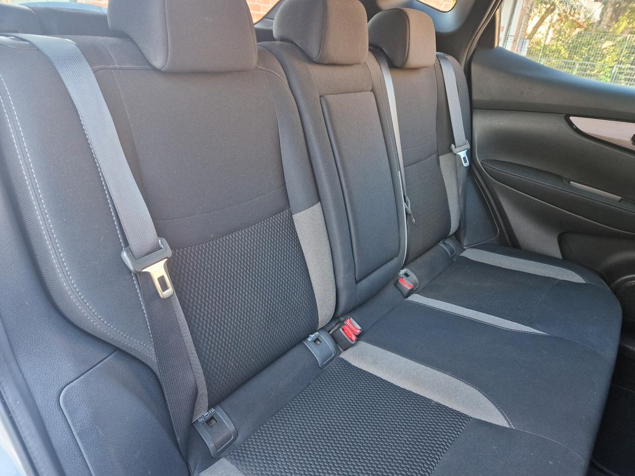 Nissan Qashqai 1.2 115CV "67.500 km" Bluetooth, Sensori, Cruise