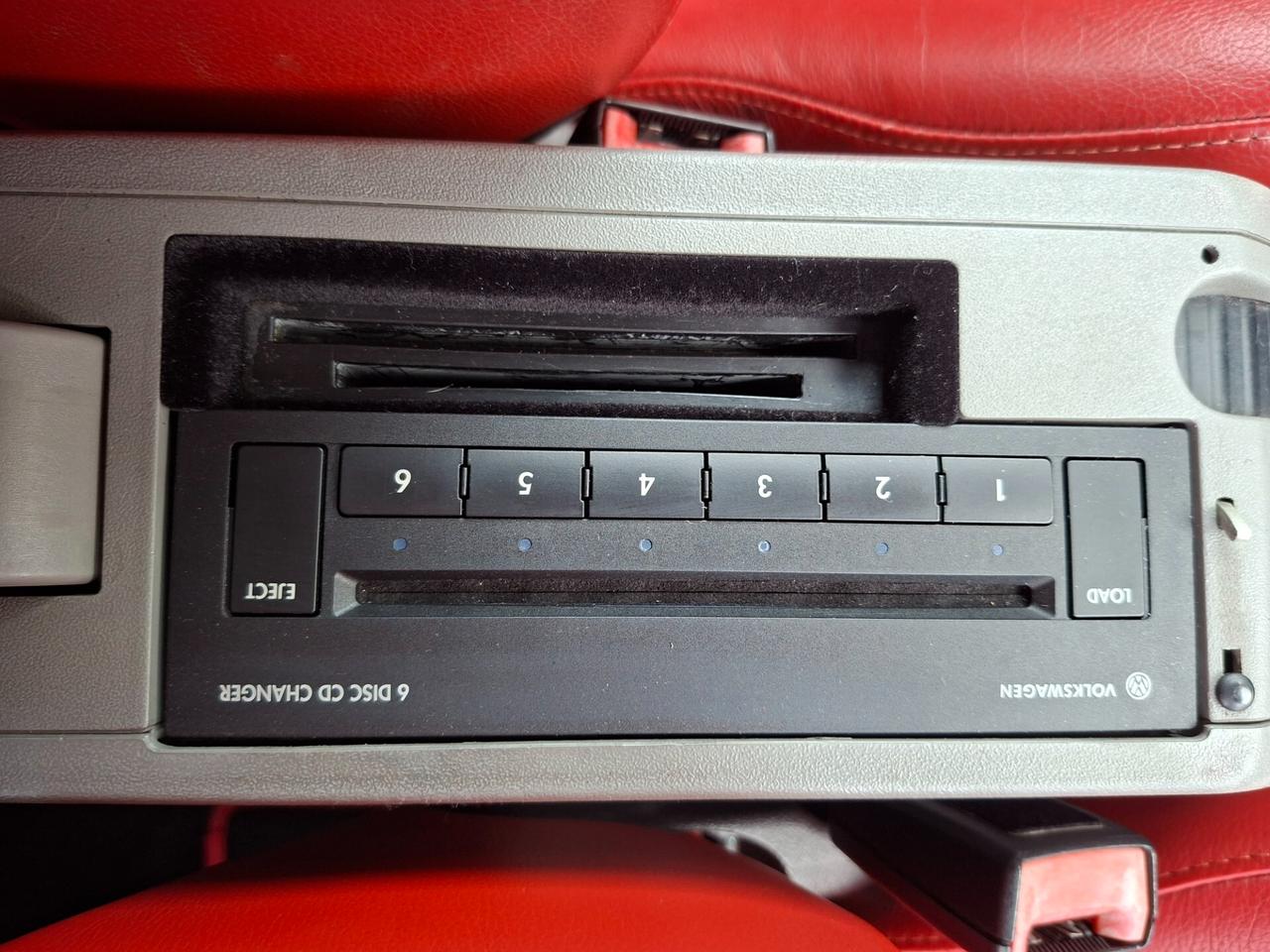 Volkswagen New Beetle 2.0 Cabrio tagliandata INTERESSE STORICO