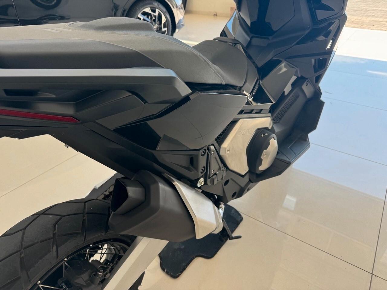 Honda X-ADV 750