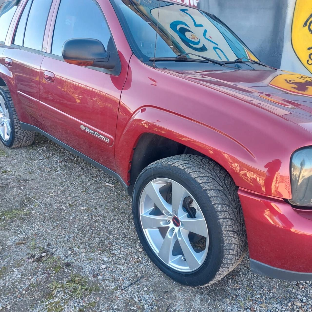 Chevrolet Trailblazer 4.2 L6 LTZ