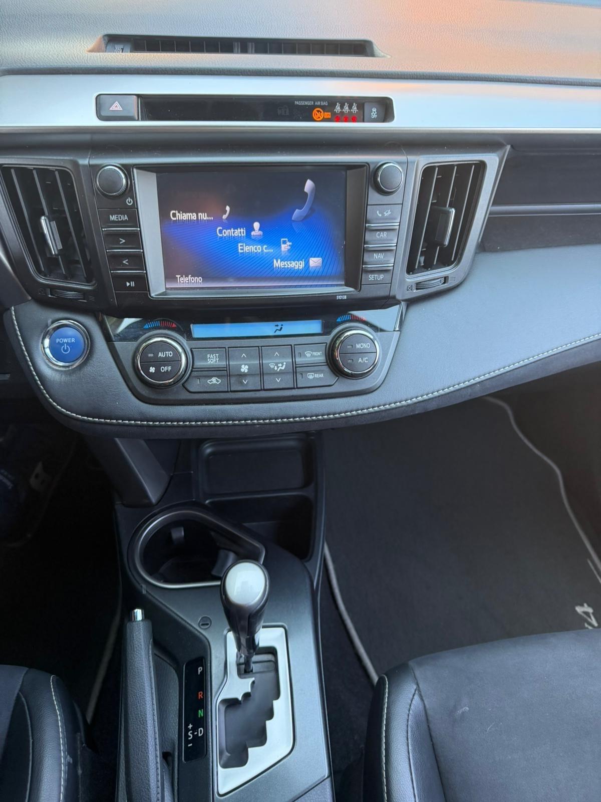 Toyota RAV 4 2.5 Hybrid 2WD Lounge