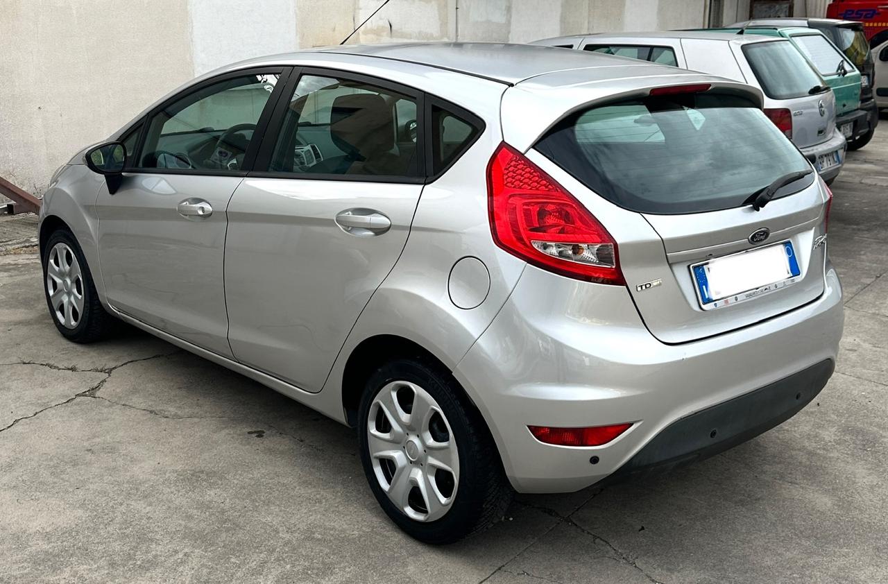 Ford Fiesta 1.4 TDCi 68CV 5p. Titanium
