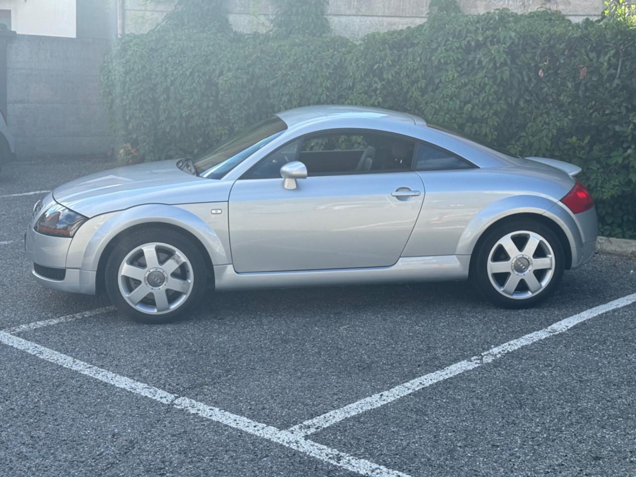 Audi TT Coupé 1.8 T - 180cv - 72.000km - ASI - Unipropr.