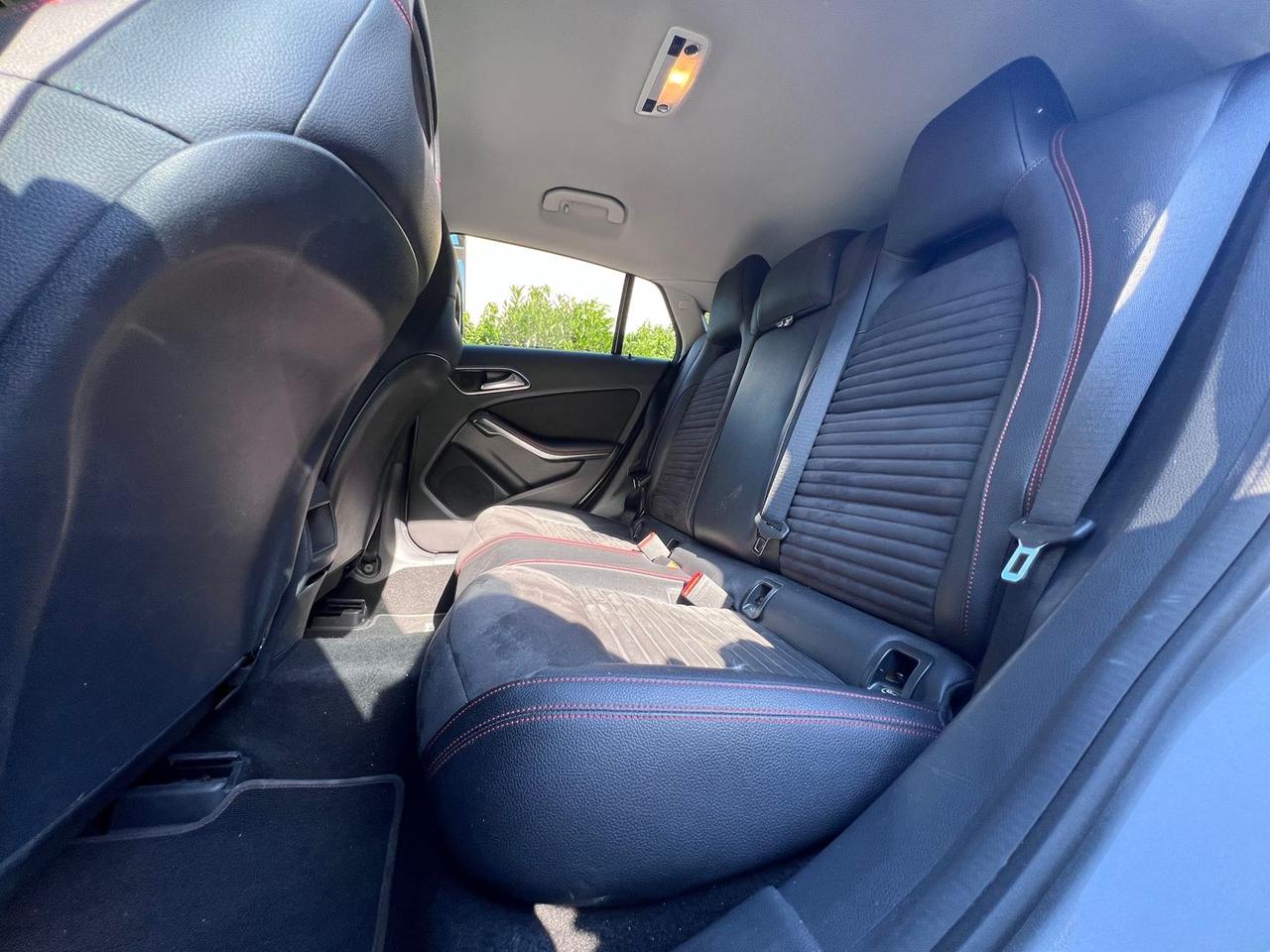 Mercedes-Benz CLA 220 Premium CLA 220 D #10563