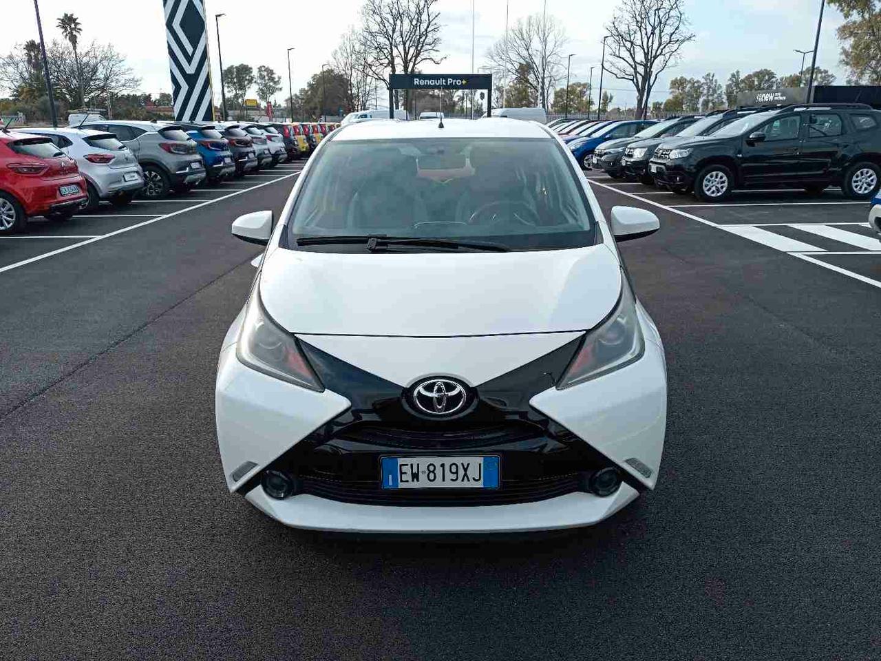 TOYOTA Aygo II 2014 - Aygo 5p 1.0 x-cite