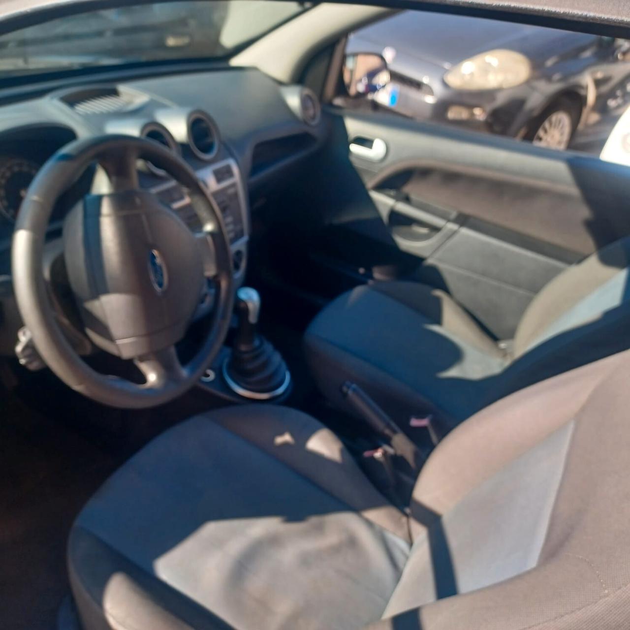 155.148 FIESTA 1.4 DCI NEOPATENTATI BEN CONSERVATA