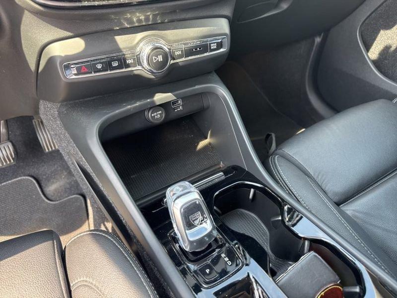 Volvo XC40 2.0 D3 INSCRIPTION AWD AUTO MY21
