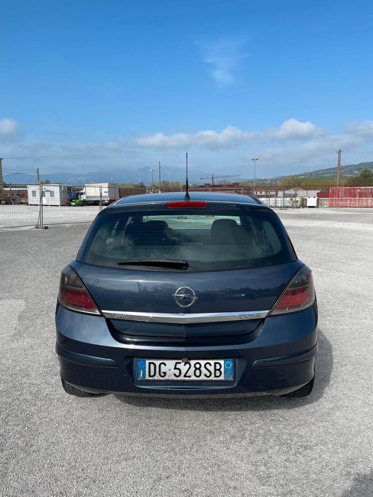 Opel Astra 1.7 CDTI 101CV 5 porte Cosmo