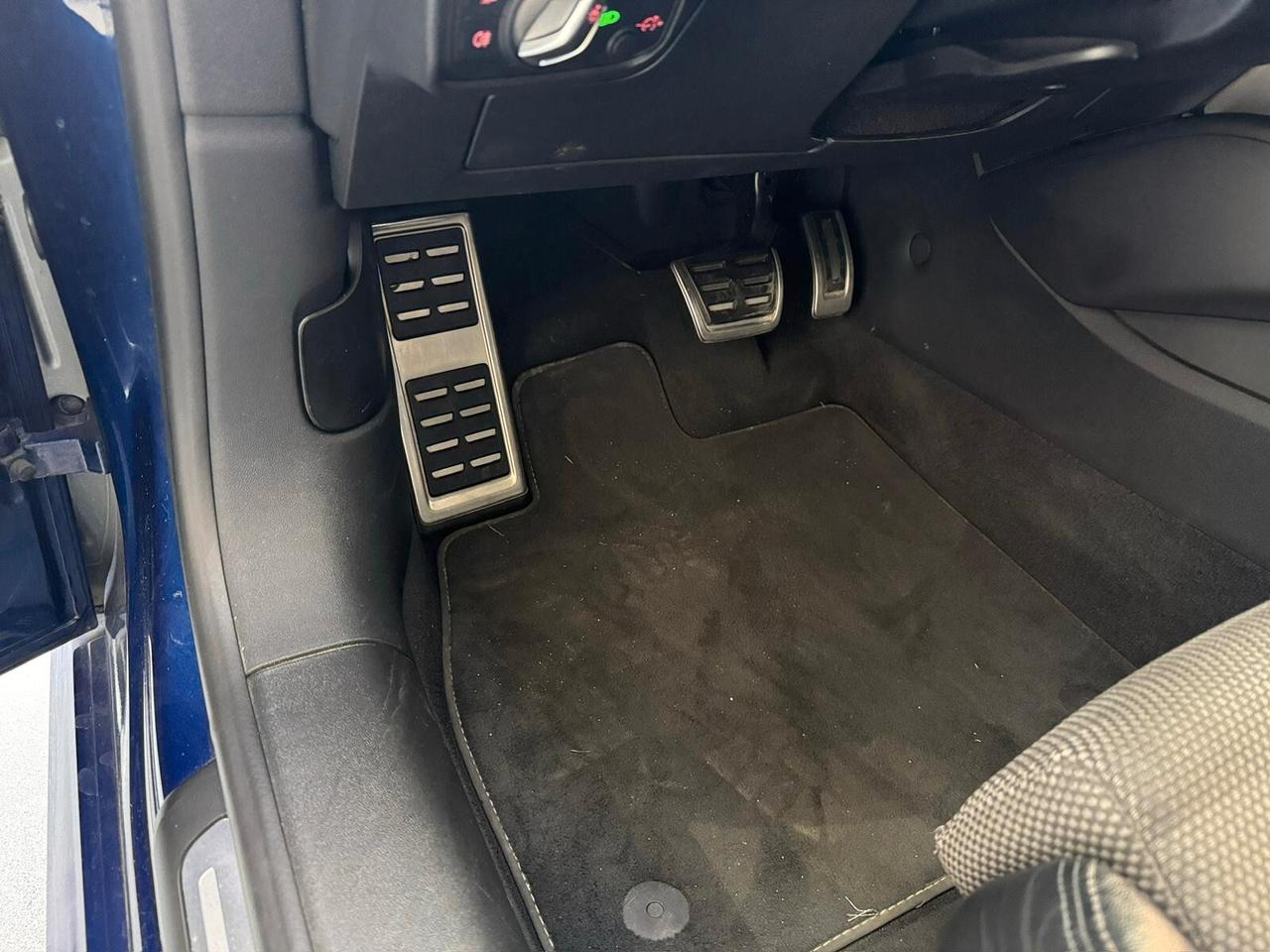 Audi TT Coupé 2.0 TDI ultra Design