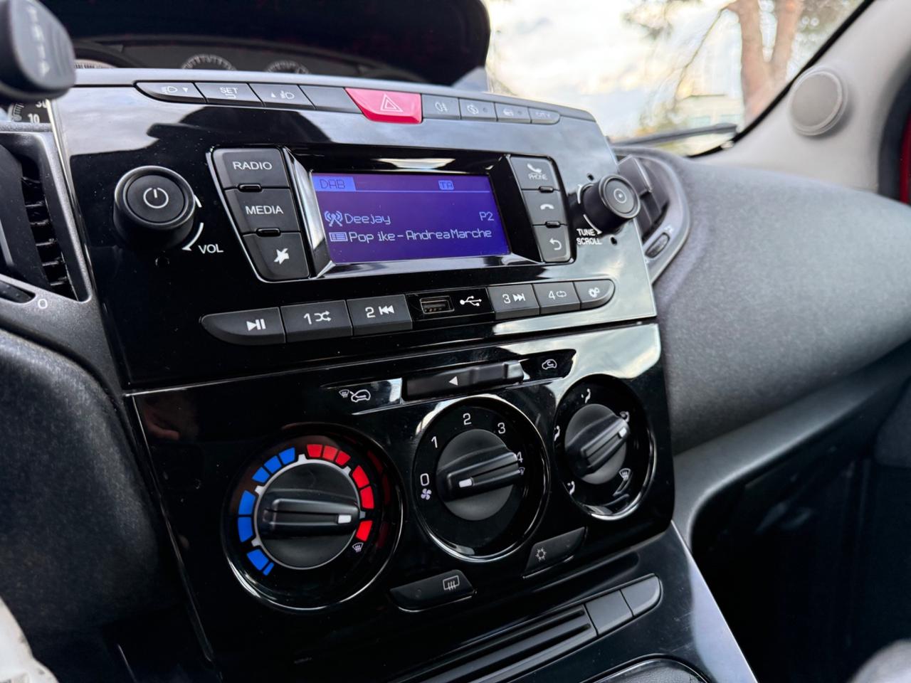 Lancia Ypsilon 1.0 FireFly 5 porte S&S Hybrid Ecochic Silver