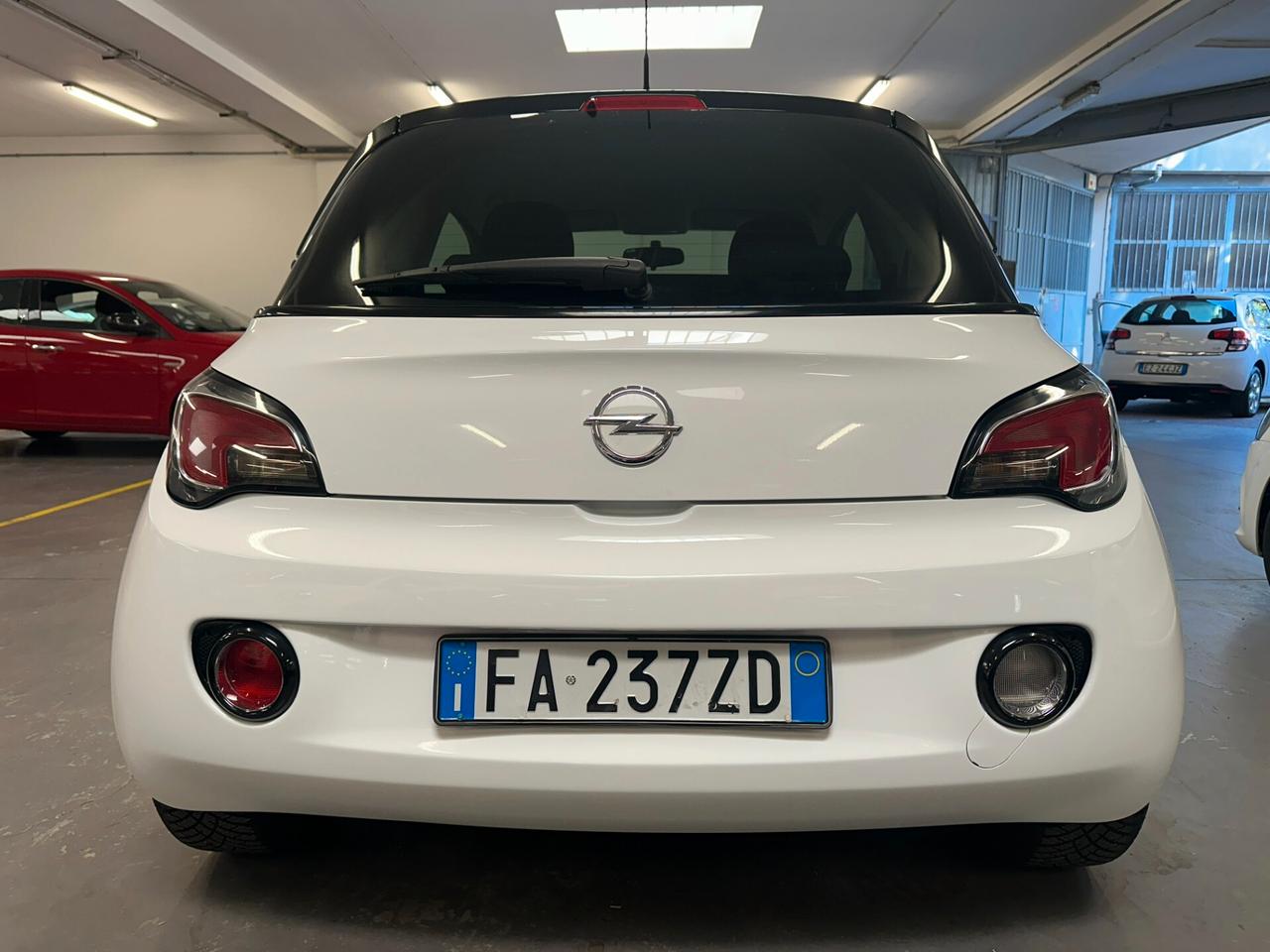 Opel Adam 1.2 70 CV Jam