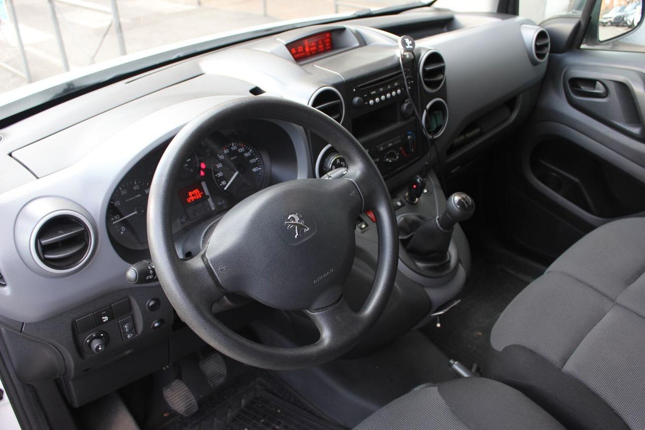 Peugeot Partner L1 BlueHDi 100CV Allestimento trasporto animali da caccia