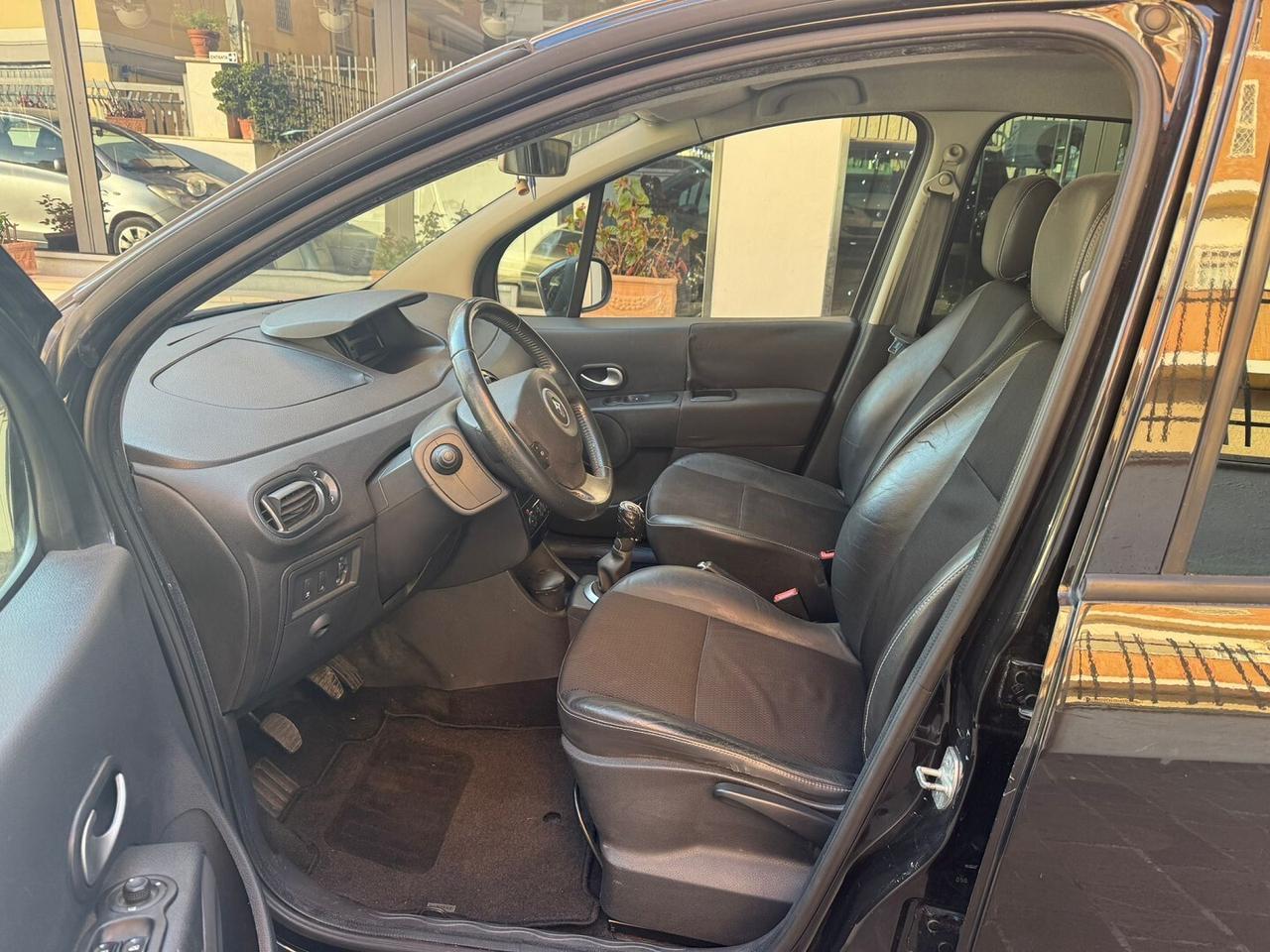 RENAULT Grand Modus 1.2 16V TCE Live UNIPRO