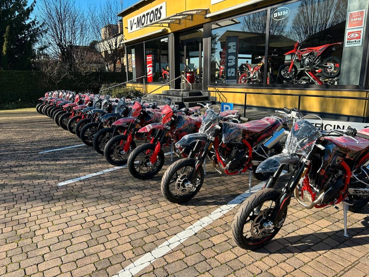 motard SM125 r 4tempi PREZZO PROMO FINO AL 30-04-2026