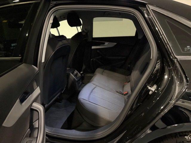 AUDI A4 35 TDI 163CV MHEV BERLINA S tronic Sport