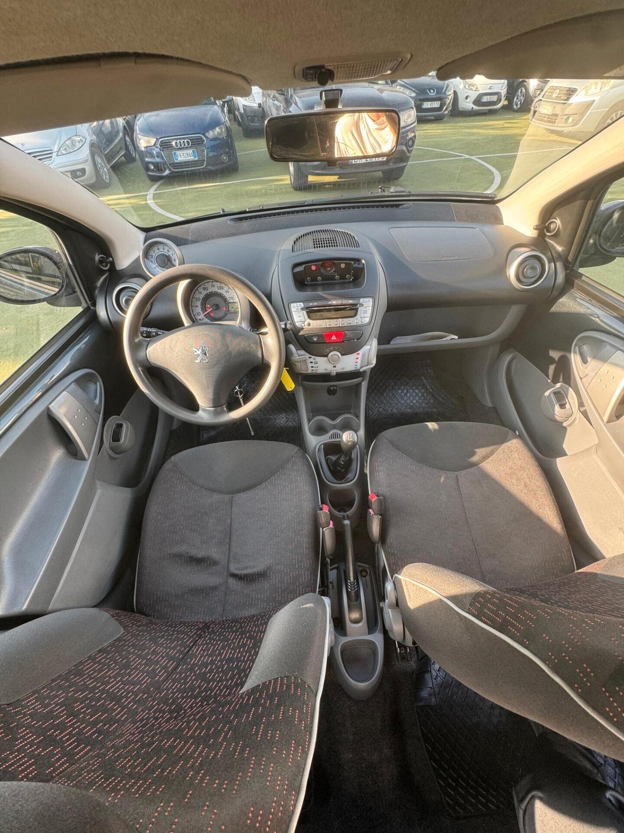 Peugeot 107 1.0 68CV 5p. Sweet Years