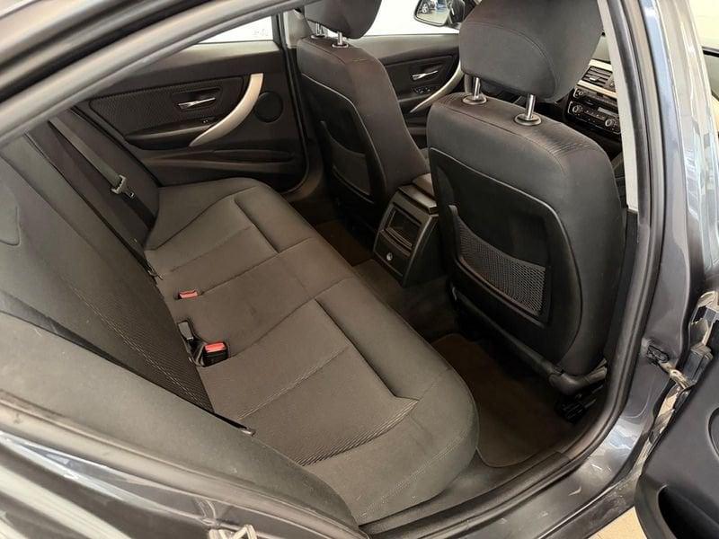 BMW Serie 3 318d Business Adv. Aut.