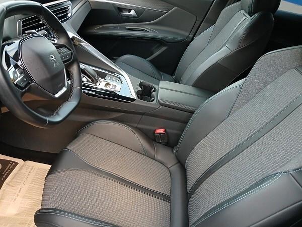 PEUGEOT 3008 1.5 BlueHDi 130 CV S&S EAT8 ALLURE