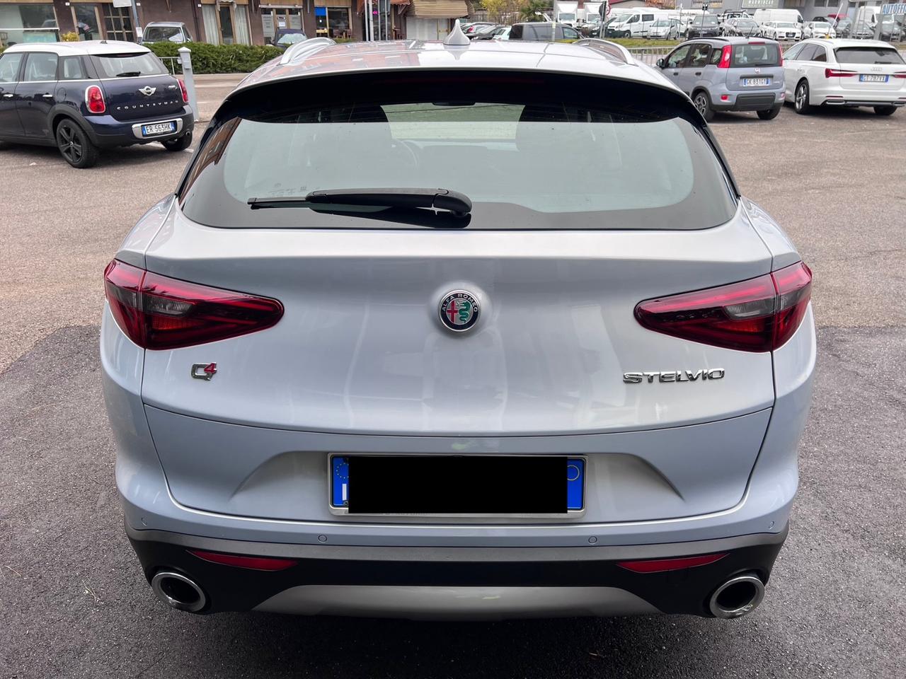 Alfa Romeo Stelvio 2.2 Turbodiesel 190 CV AT8 Q4 Executive Sport Pack