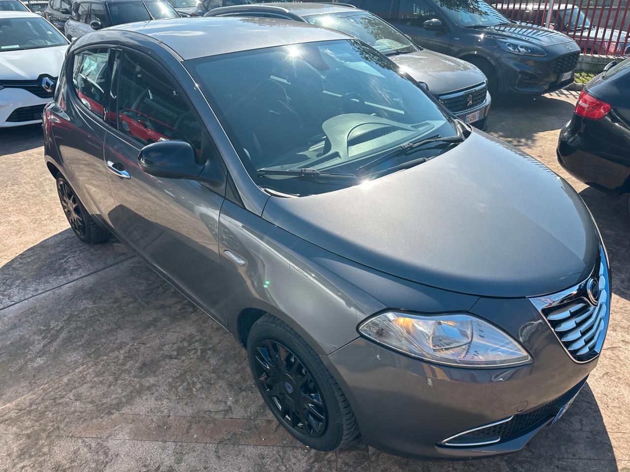 LANCIA YPSILON GOLD TAGLIANDI FINANZIAMENTO