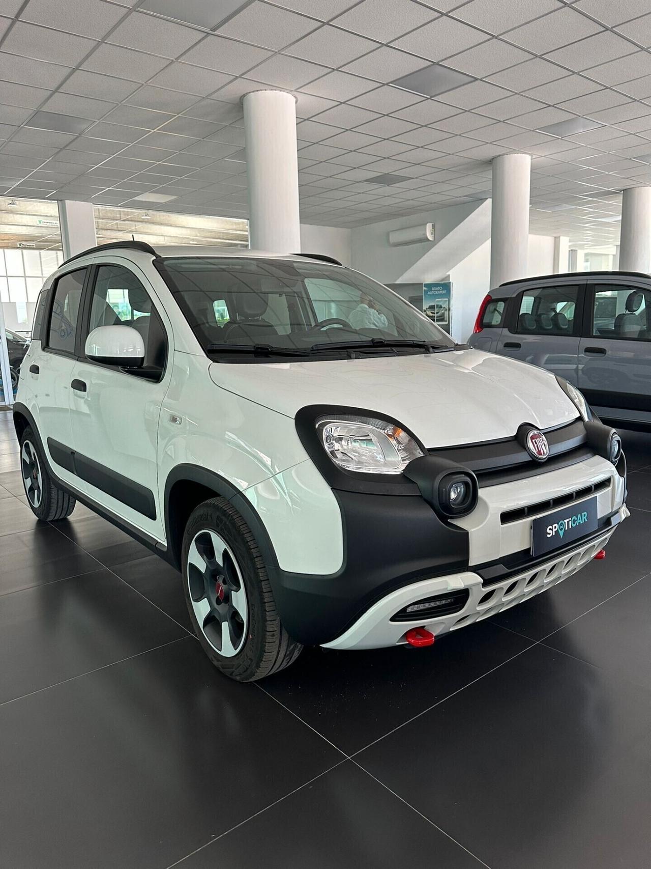 New Panda Cross 2023 full km 0 aziend