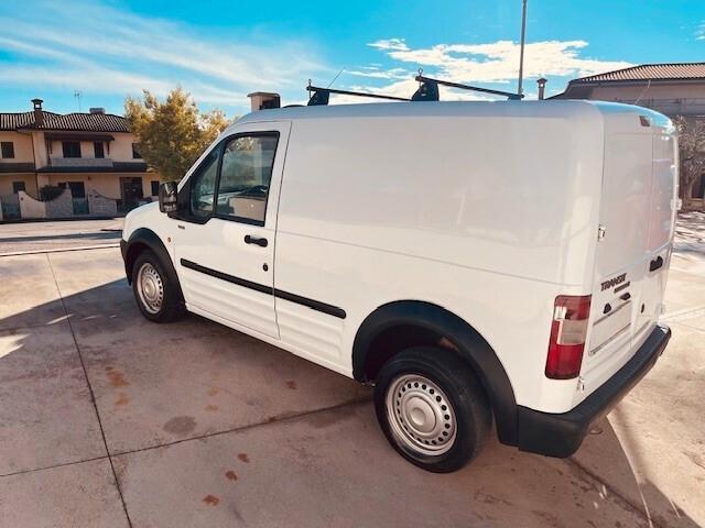 Ford Transit Connect 1.8 TDCi/90CV PC-TN aria condizionata