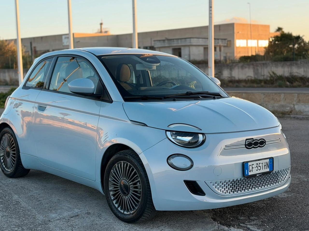 Fiat 500 500e Berlina 42 kWh Icon