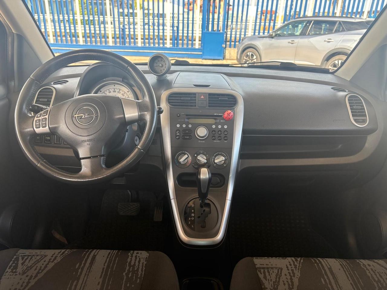 Opel Agila 1.2 16V 94CV Enjoy cambio automatico