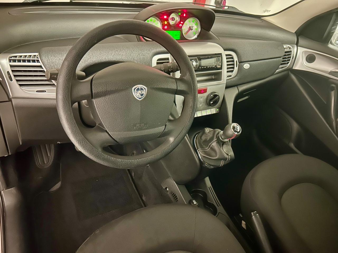 Lancia Ypsilon 1.2 69 CV Elle