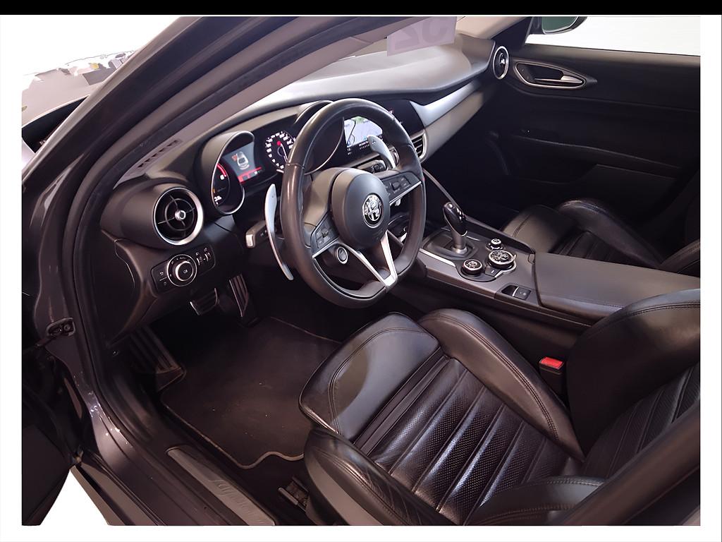 ALFA ROMEO Giulia (2016) Giulia 2.2 Turbodiesel 210 CV AT8 AWD Q4 Veloce