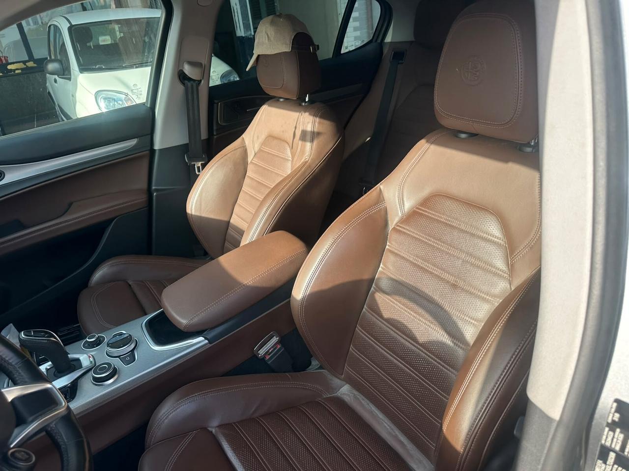 Alfa Romeo Stelvio 2.2 Turbodiesel 210 CV AT8 Q4 Veloce