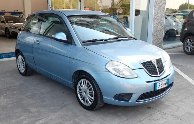 Lancia Ypsilon 1.4 New Oro Ecochic GPL