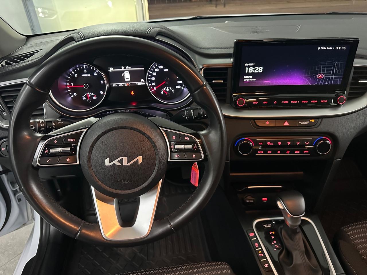 Kia Ceed 1.6 CRDi 136 CV MHEV DCT SW Business